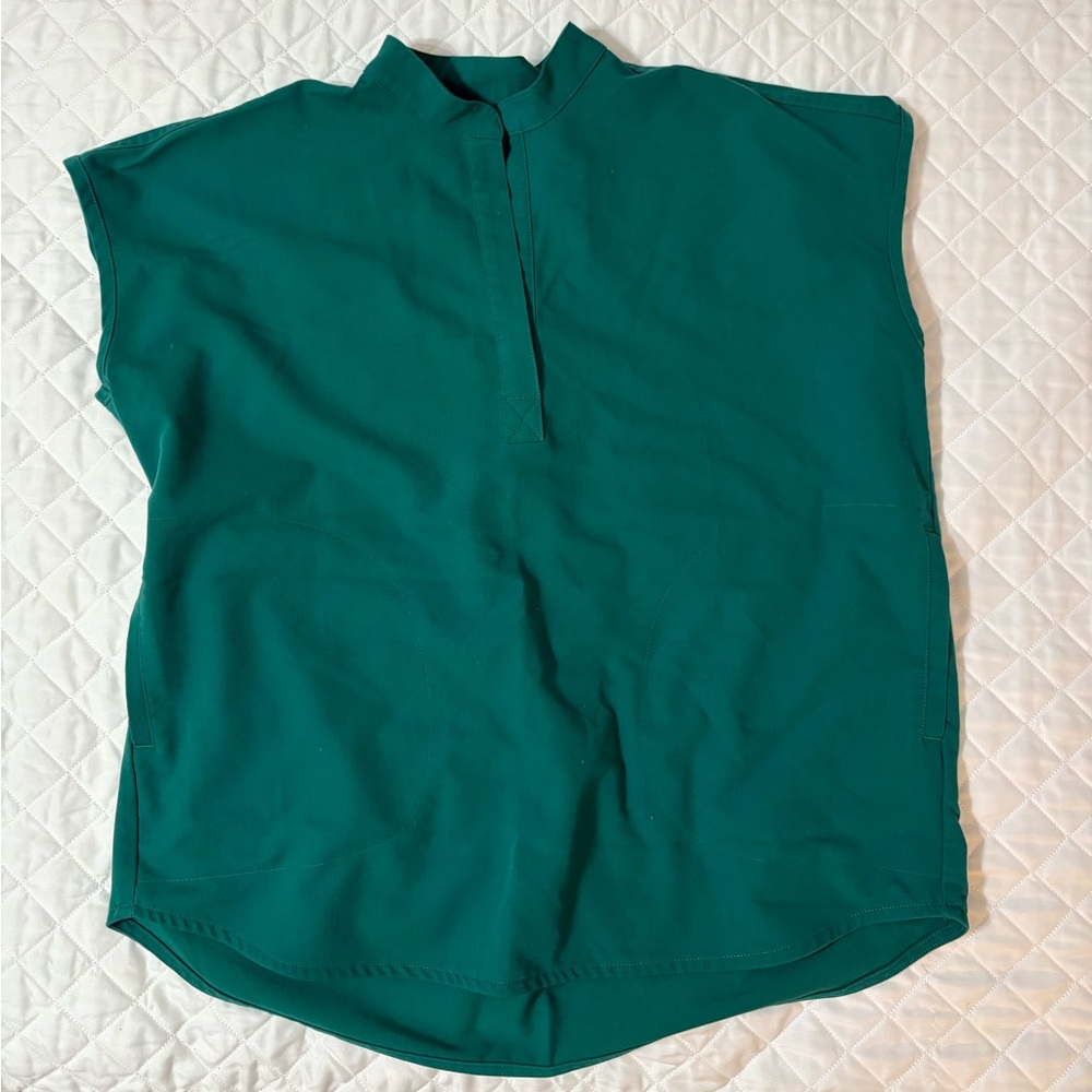 Womens FIGS Rafaela scrub top size S